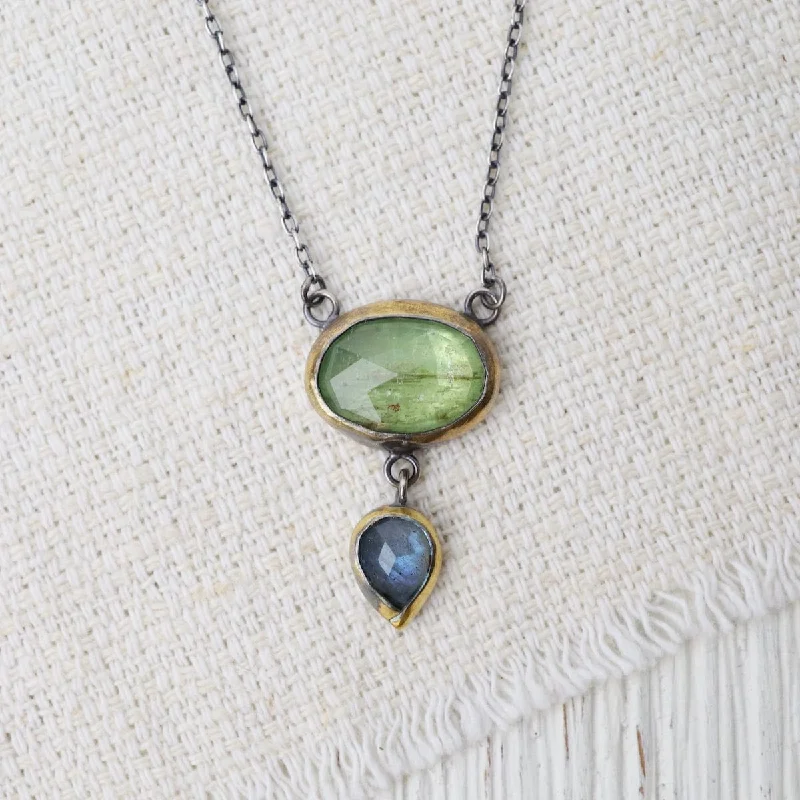 Green Kyanite & Labradorite Drop Crescent Rim Drop Necklace